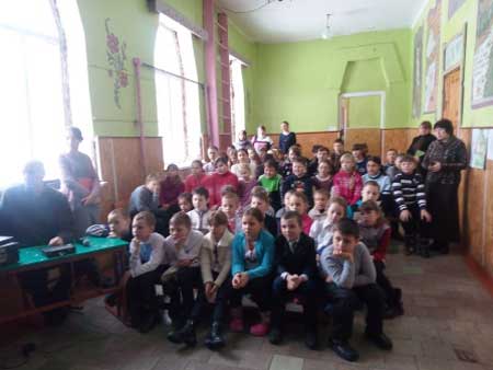 Гребінківська школа №2: Пам'ятаємо славетного земляка...