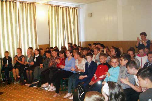 Свято вдячності «Ми вдячні богові за маму»