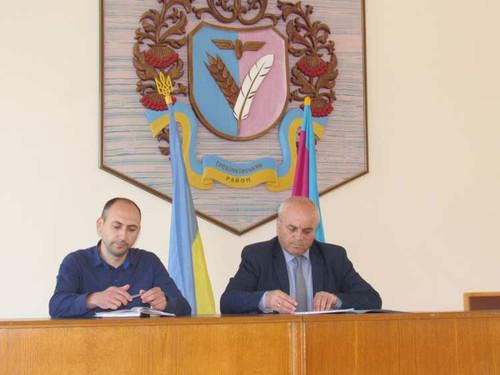 нарада, в якій взяли участь начальники управлінь, відділів РДА та кері