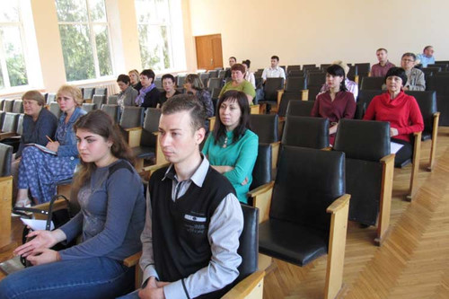 нарада, в якій взяли участь начальники управлінь, відділів РДА та кері