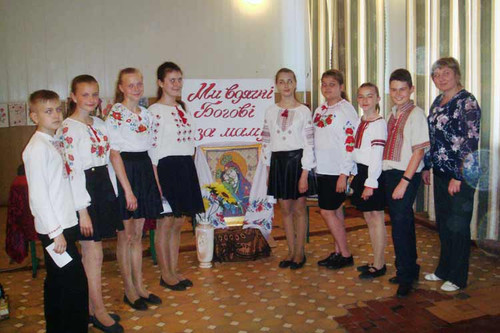 Свято вдячності «Ми вдячні богові за маму»