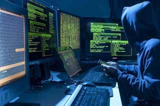  СБУ попереджає про можливу масштабну <b>кібератаку</b> на державні структури та приватні компанії 