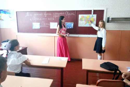 Гребінківська школа №1: Свято першого дзвоника