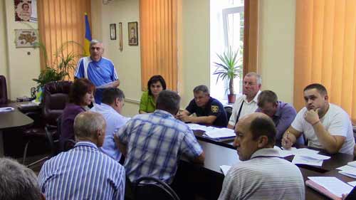 Засідання виконавчого комітету та постійних депутатських комісій