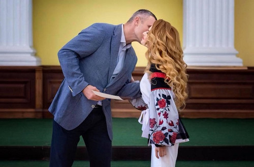 Співачка з Полтавщини отримала президентську відзнаку