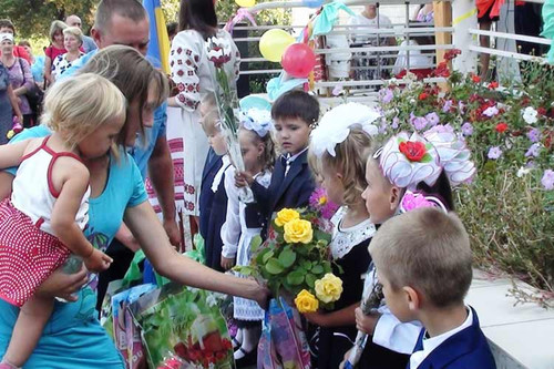 Тарасівська школа: свято першого дзвоника