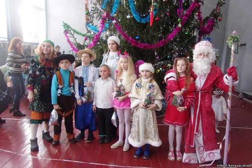 Короваївська школа: Святкування Нового року Короваївська школа: Святкування Нового року