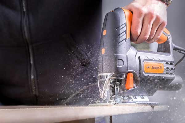 пилкотримач на лобзик