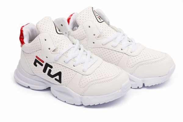 Як підібрати взуття хлопчику?