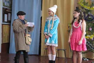 Почаївська школа: Новорічні свята в Почаївській ЗОШ І-ІІІ ступенів