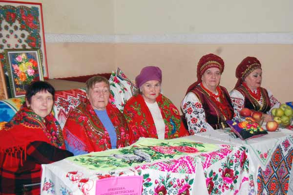 "Я - жінка, я - мати, я - берегиня" "Я - жінка, я - мати, я - берегиня"