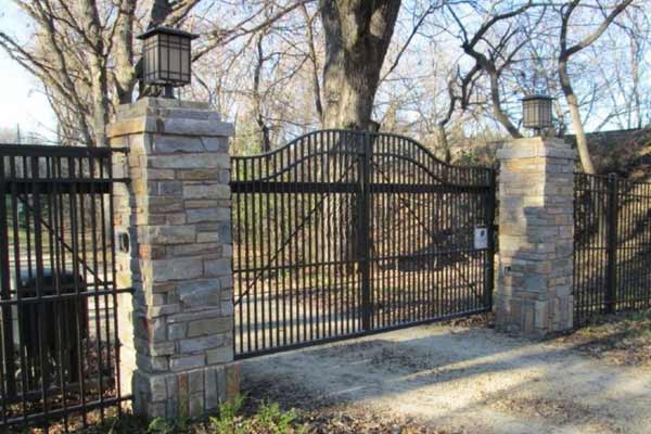 Колонны из сланца