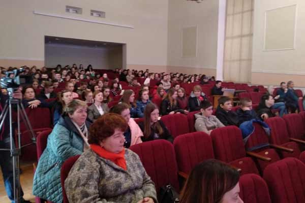 Профорієнтаційний захід "Веселка робітничих професій"