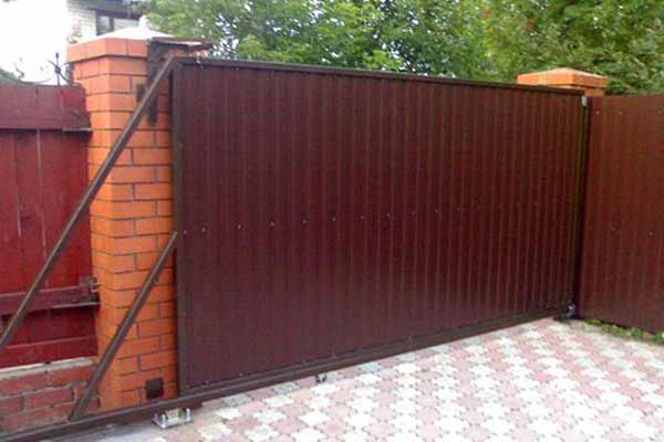 Откатные ворота консольного типа Откатные ворота консольного типа