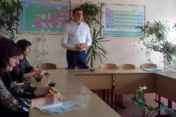 Програма "Інтелект України" - переймаємо досвід