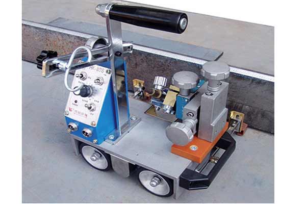 Зварювальний трактор Huawei