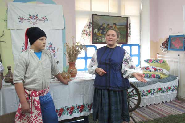 Бібліотека - простір для мистецтва, творчості та спілкування