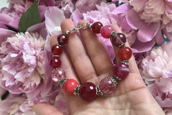 Хенд мейд прикраси: рекомендації по вибору