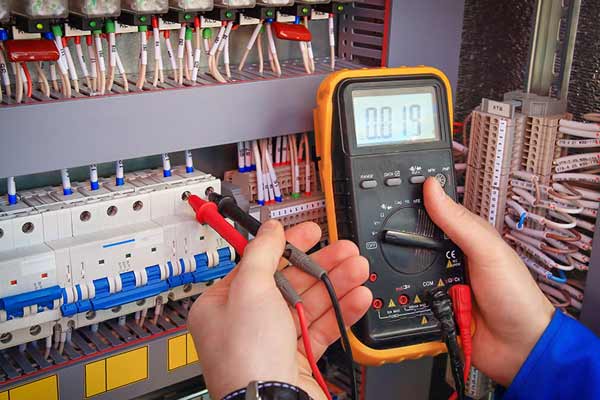 Услуги профессионального электрика Услуги профессионального электрика