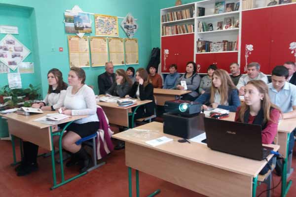 Вчитель завжди навчає і навчається Вчитель завжди навчає і навчається