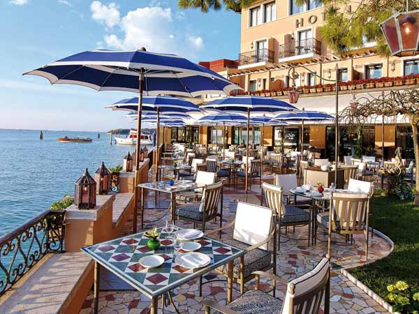 Гостиница Ciprian