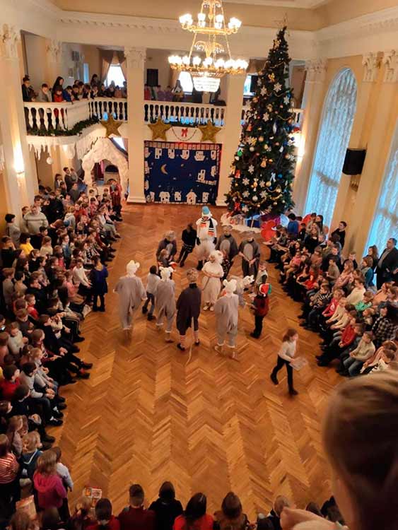 Свято біля Головної ялинки області Свято біля Головної ялинки області