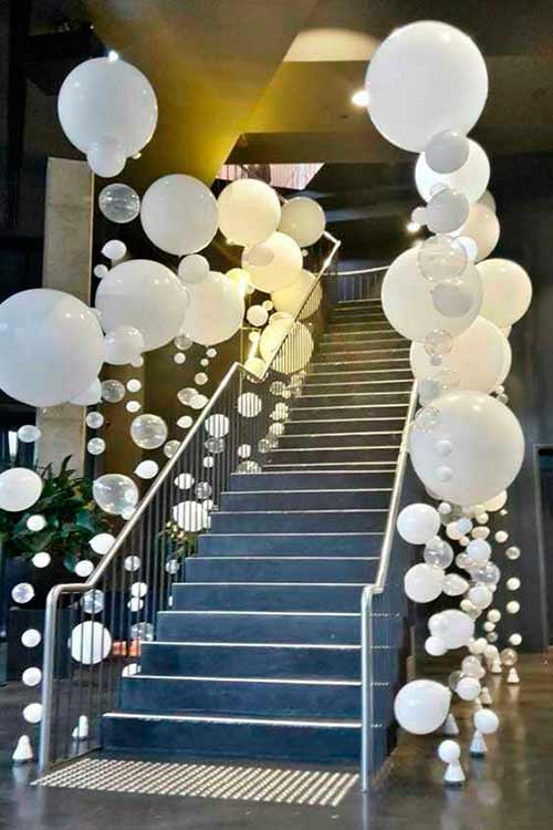 Воздушные шарики как стильный свадебный декор