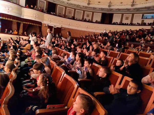 Свято біля Головної ялинки області Свято біля Головної ялинки області