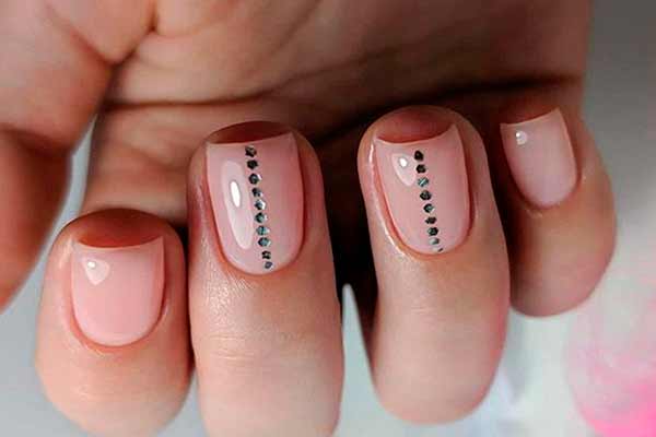 Маникюр в Полтаве