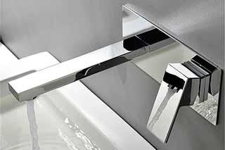 Преимущества и недостатки однорычажных смесителей для ванной комнаты