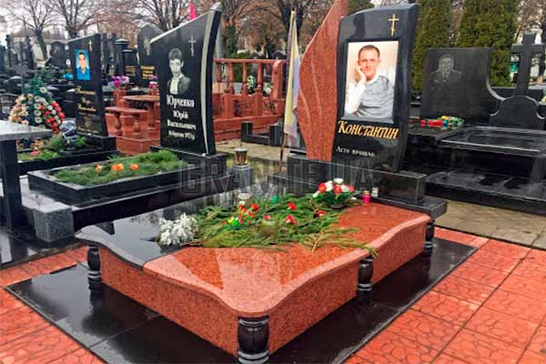 Разновидности ритуальных памятников