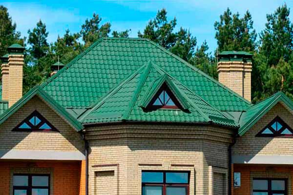 Особливості і переваги металевої черепиці