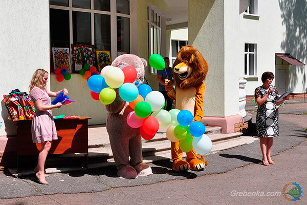 Нагороди за участь у конкурсі «Нашому роду нема переводу» Нагороди за участь у конкурсі «Нашому роду нема переводу»