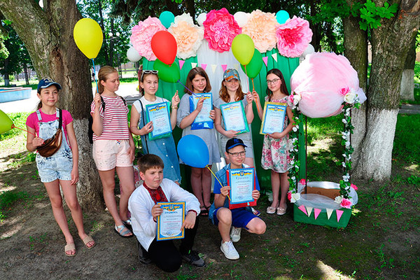 Нагороди за участь у конкурсі «Нашому роду нема переводу» Нагороди за участь у конкурсі «Нашому роду нема переводу»