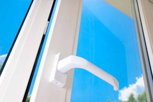 От чего зависит теплостойкость пластикового окна