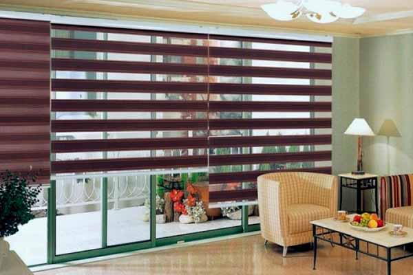 Чим відрізняються жалюзі день-ніч від стандартних варіантів?