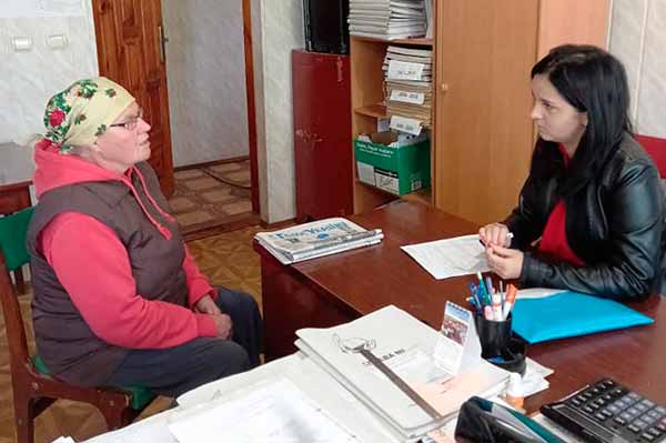  У <b>Тарасівці</b> працівники системи БПД консультували громадян на тему: «Зміни у земельному законодавстві» 