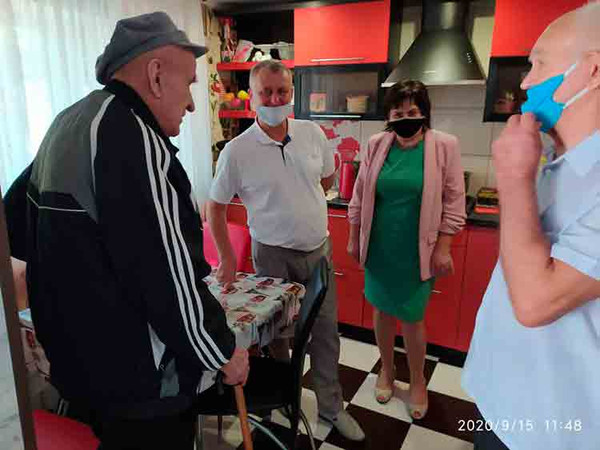 Міський голова відвідав учасників бойових дій Другої світової війни