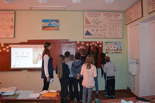 Тиждень з онлайн безпеки дітей