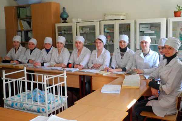 Лубенський медичний коледж відзначив 90-річчя від дня створення