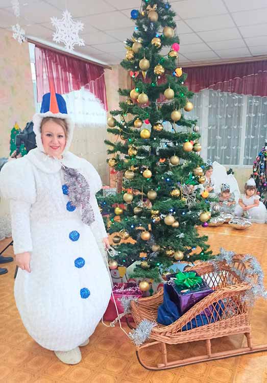 ДНЗ «Веселка»: Святкувати нам вже час, з Новим Роком, друзі, вас!