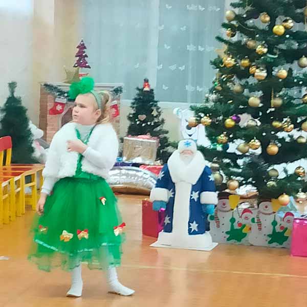 ДНЗ «Веселка»: Святкувати нам вже час, з Новим Роком, друзі, вас!