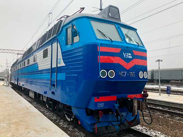 На Південній залізниці з’явилися модернізовані локомотиви На Південній залізниці з’явилися модернізовані локомотиви