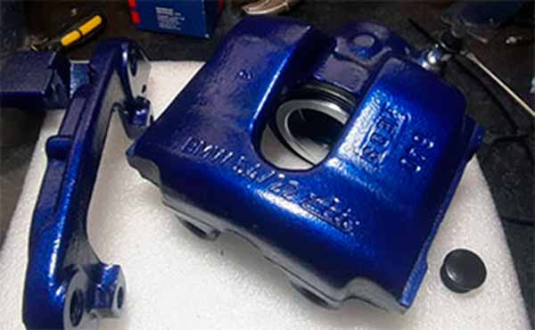 Ремонт суппортов BMW: уход, подбор ремкомплектов и пыльников