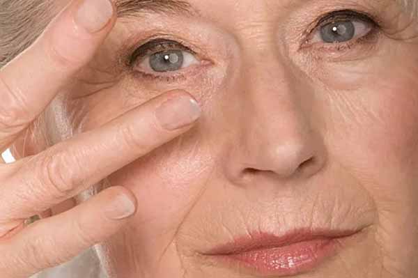 Чем опасна катаракта и как она лечится