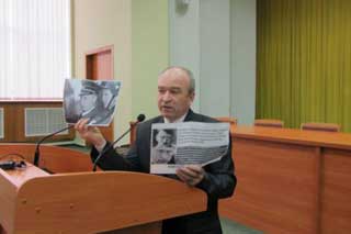  Депутат Полтавского облсовета сравнил Путина с Гитлером 