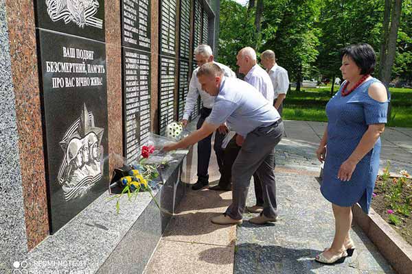 22 червня - День Скорботи та вшанування пам’яті жертв війни