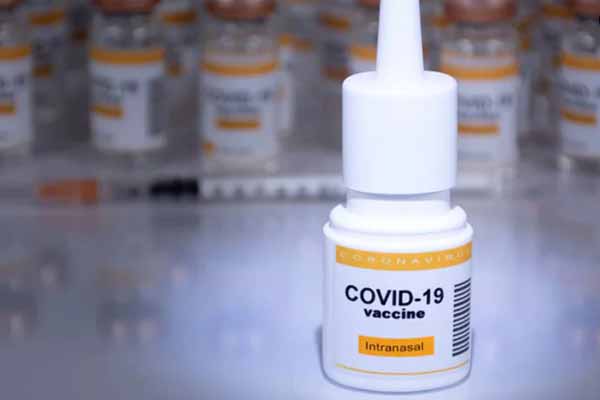 Щеплений вакциною від COVID-19 у вигляді крапель пацієнт розповів, як переніс вакцинацію