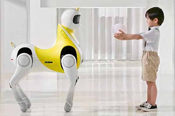 Інтелектуальний робот-поні Xpeng, робить крок вперед до нашого бачення мобільності майбутнього