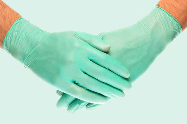 Виниловые перчатки: особенности, преимущества и недостатки